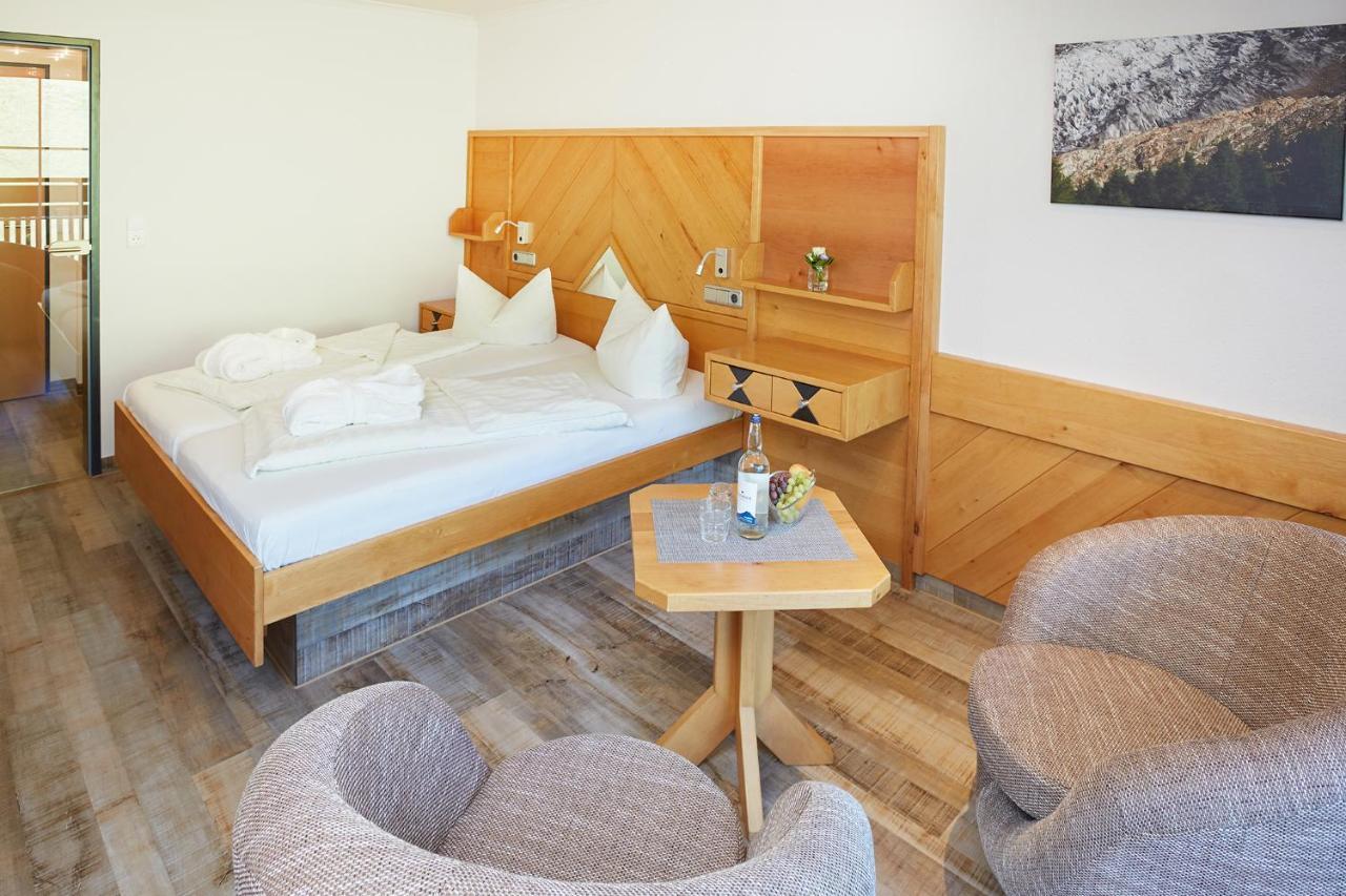 Wohlfuehlhotel Frohsinn 费斯恩 外观 照片