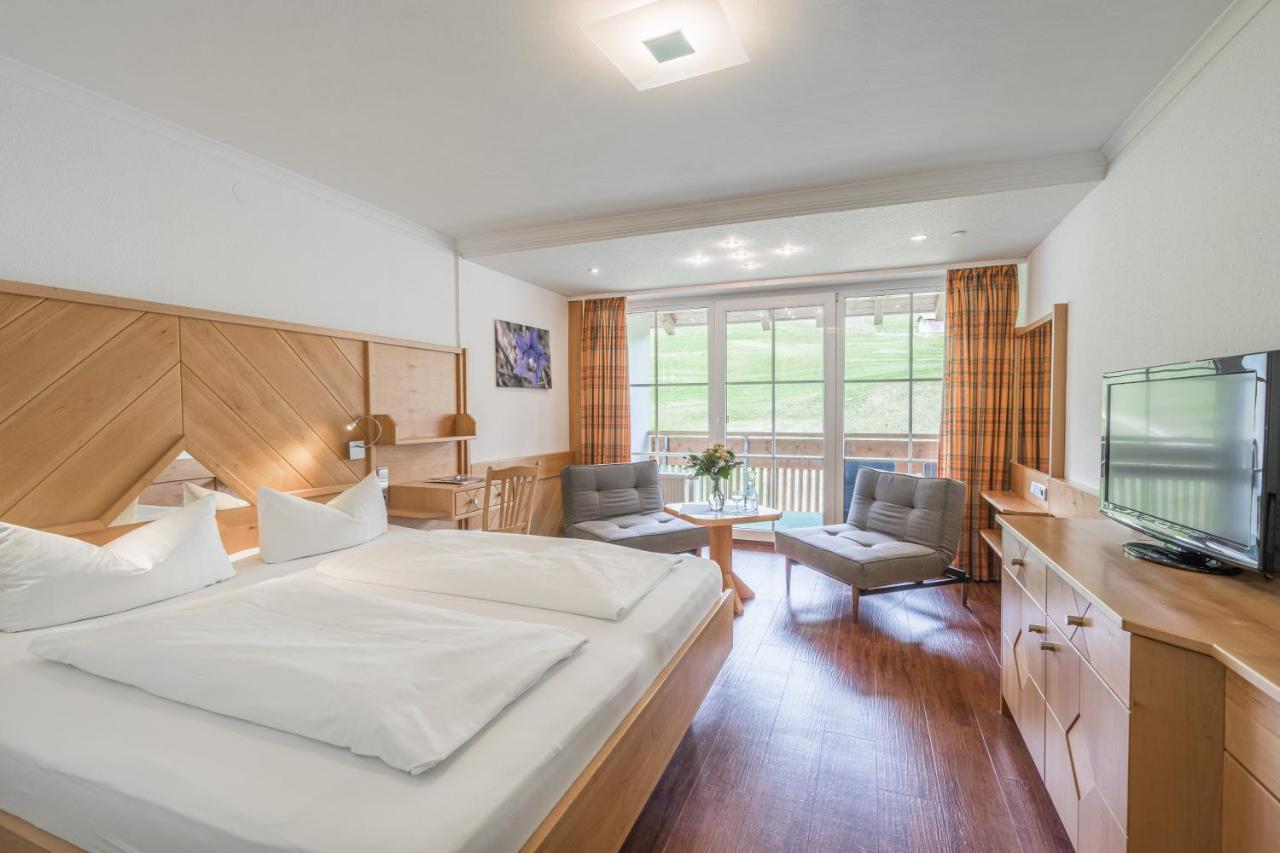 Wohlfuehlhotel Frohsinn 费斯恩 外观 照片