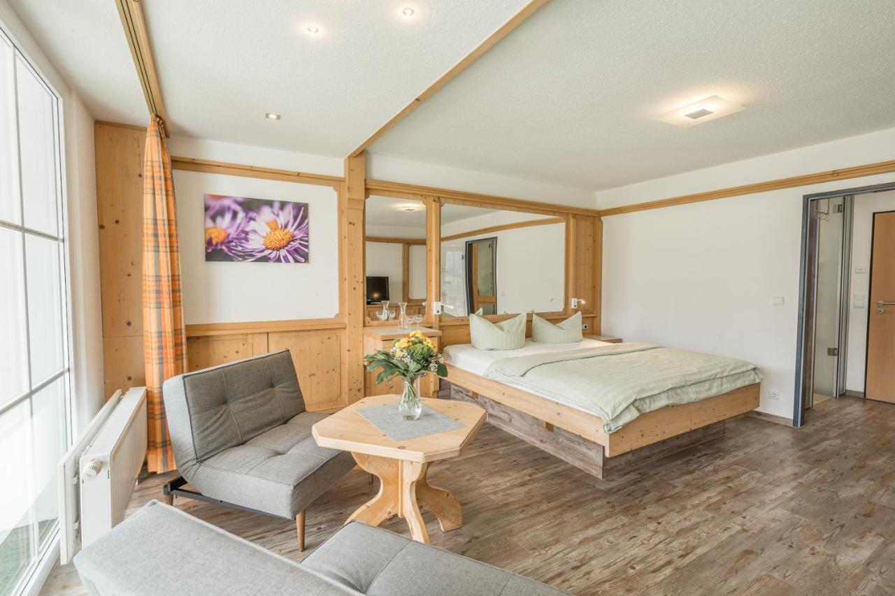 Wohlfuehlhotel Frohsinn 费斯恩 外观 照片
